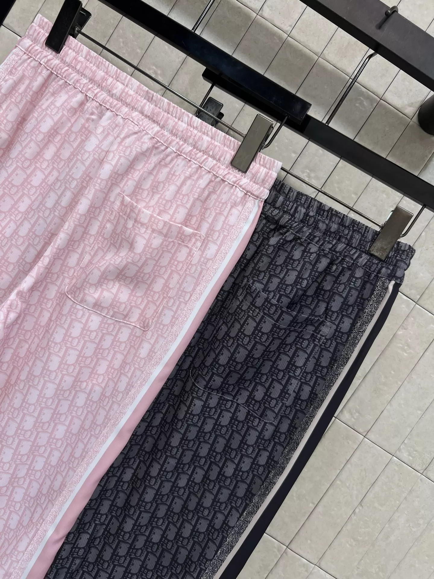 디올 로고 와이드 밴딩 팬츠 상세 이미지 8