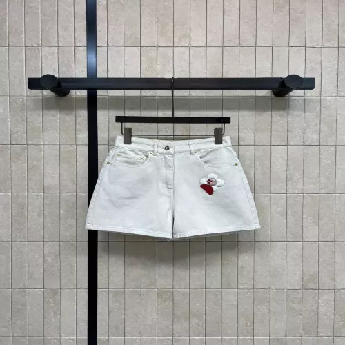 로에베 화이트 자수 데님 쇼츠