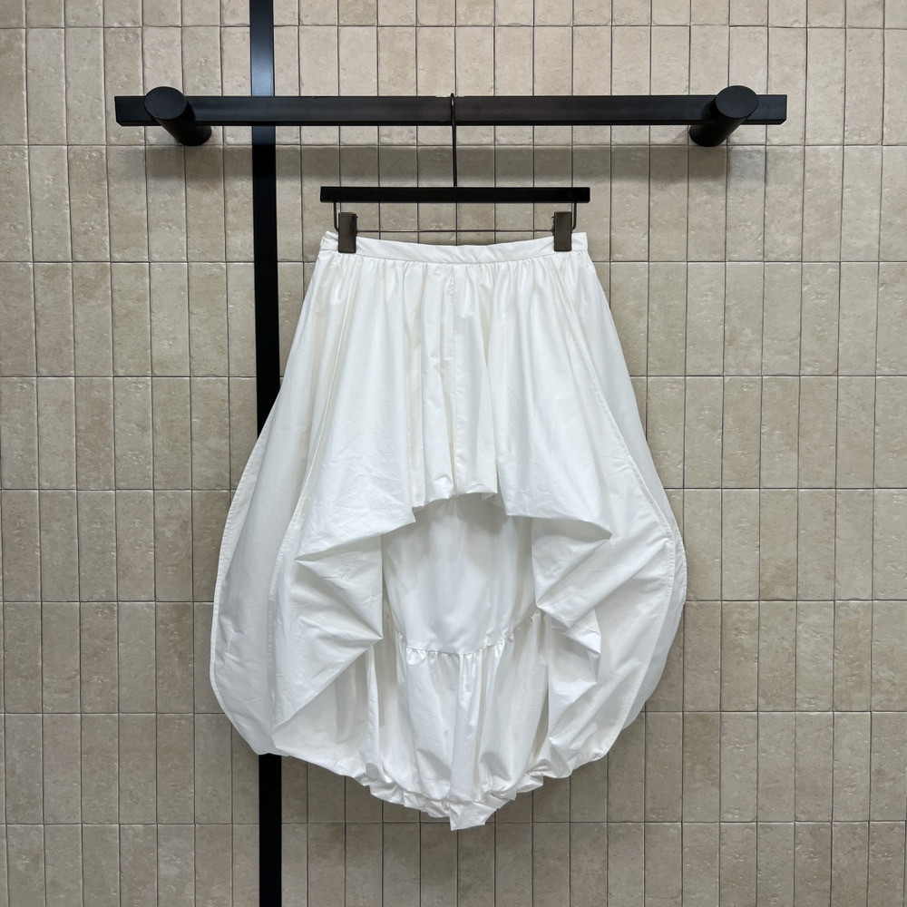 로에베 언밸런스 벌룬 스커트