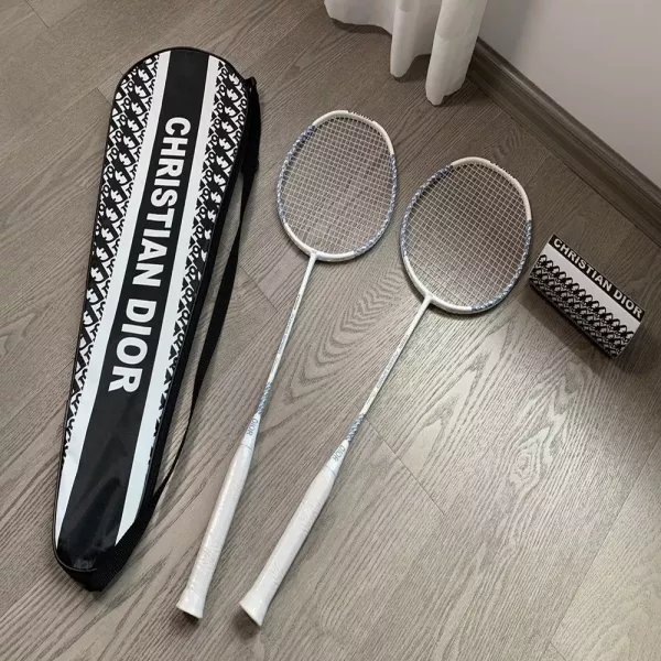 디올 한정판 배드민턴 라켓 세트