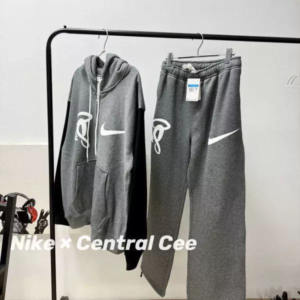 나이키 센트럴씨 콜라보 솔로 스우시 후드 집업 세트