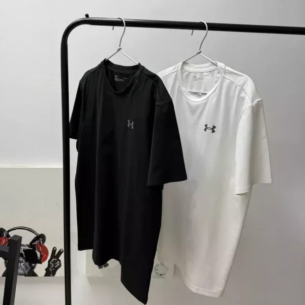 언더아머 코튼 로고 반소매 티셔츠