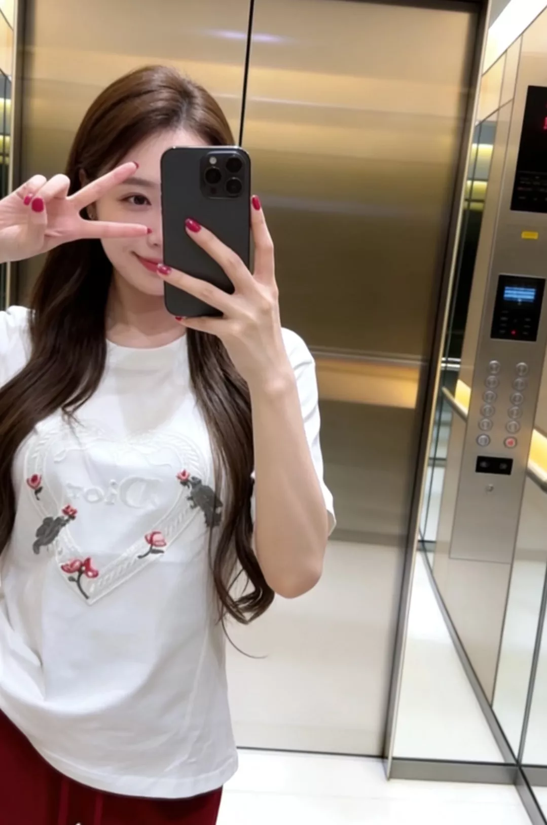 디올 하트 플라워 버드 자수 반소매 탑 상세 이미지 24