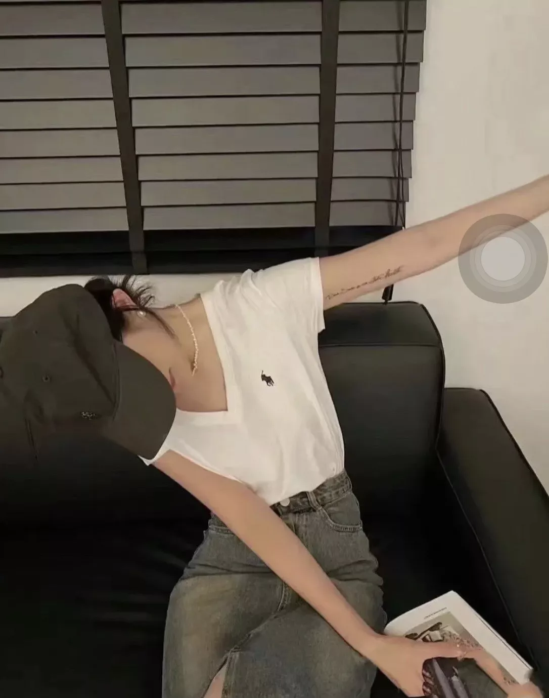 랄프로렌 브이넥 자수 반소매 티셔츠 상세 이미지 32