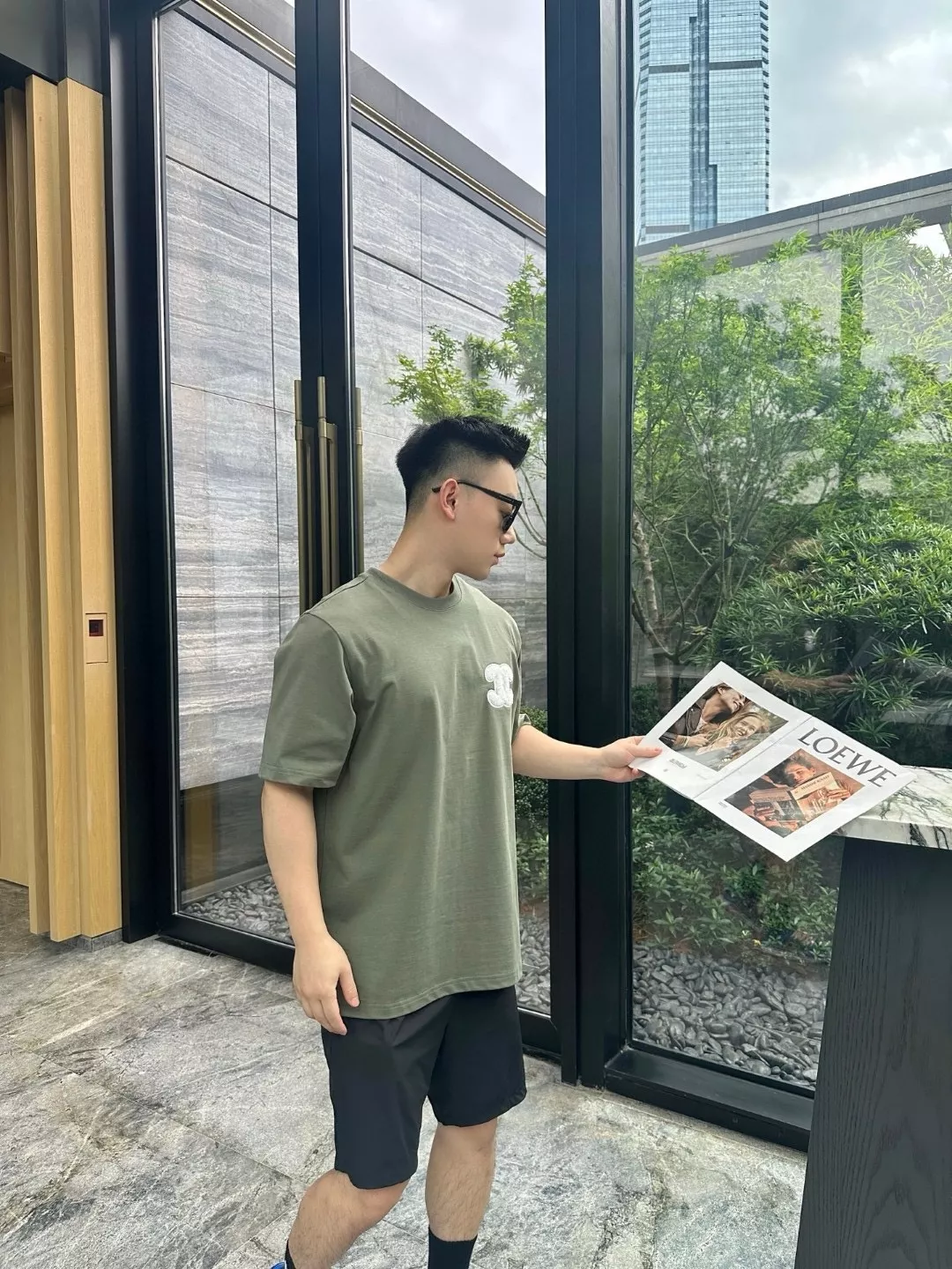 샤넬 밀리터리 그린 더블 씨 로고 타월 자수 반소매 상세 이미지 11