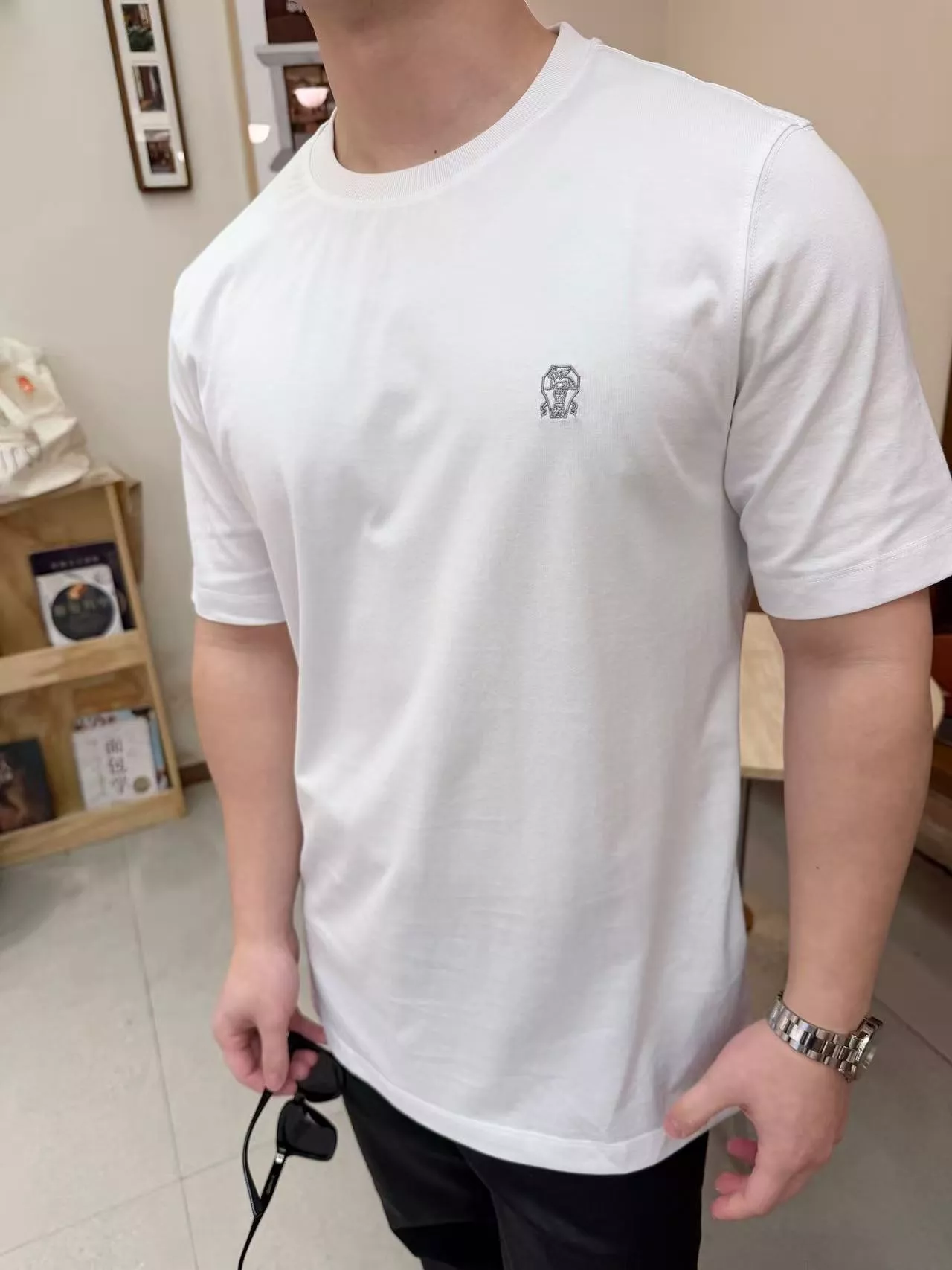 브루넬로쿠치넬리 투톤 미니 자수 반팔 티셔츠 상세 이미지 11