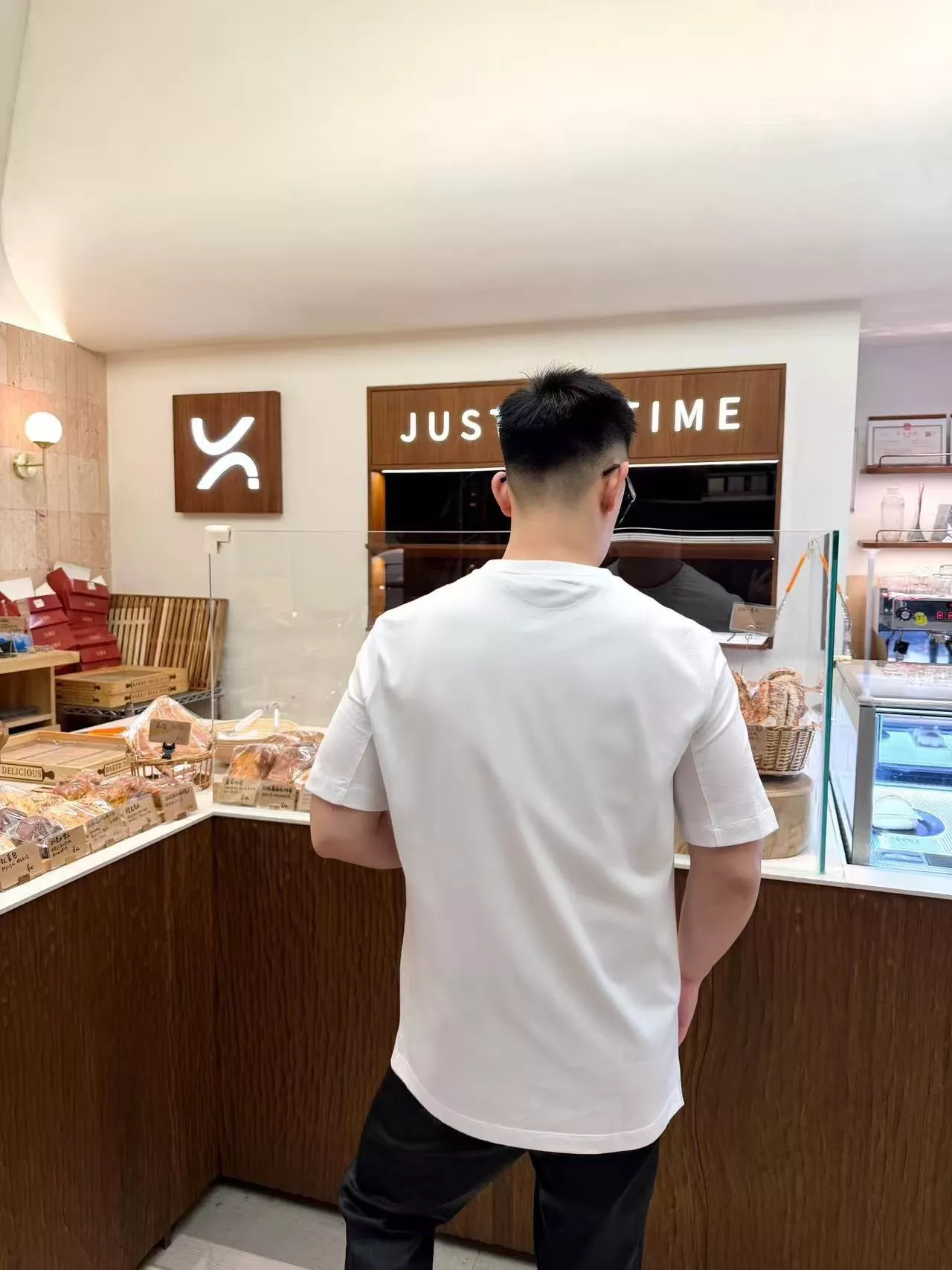브루넬로쿠치넬리 투톤 미니 자수 반팔 티셔츠 상세 이미지 14