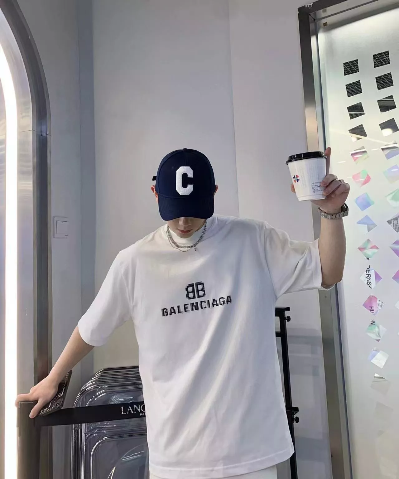 body_b12bfcf81408b95a.webp