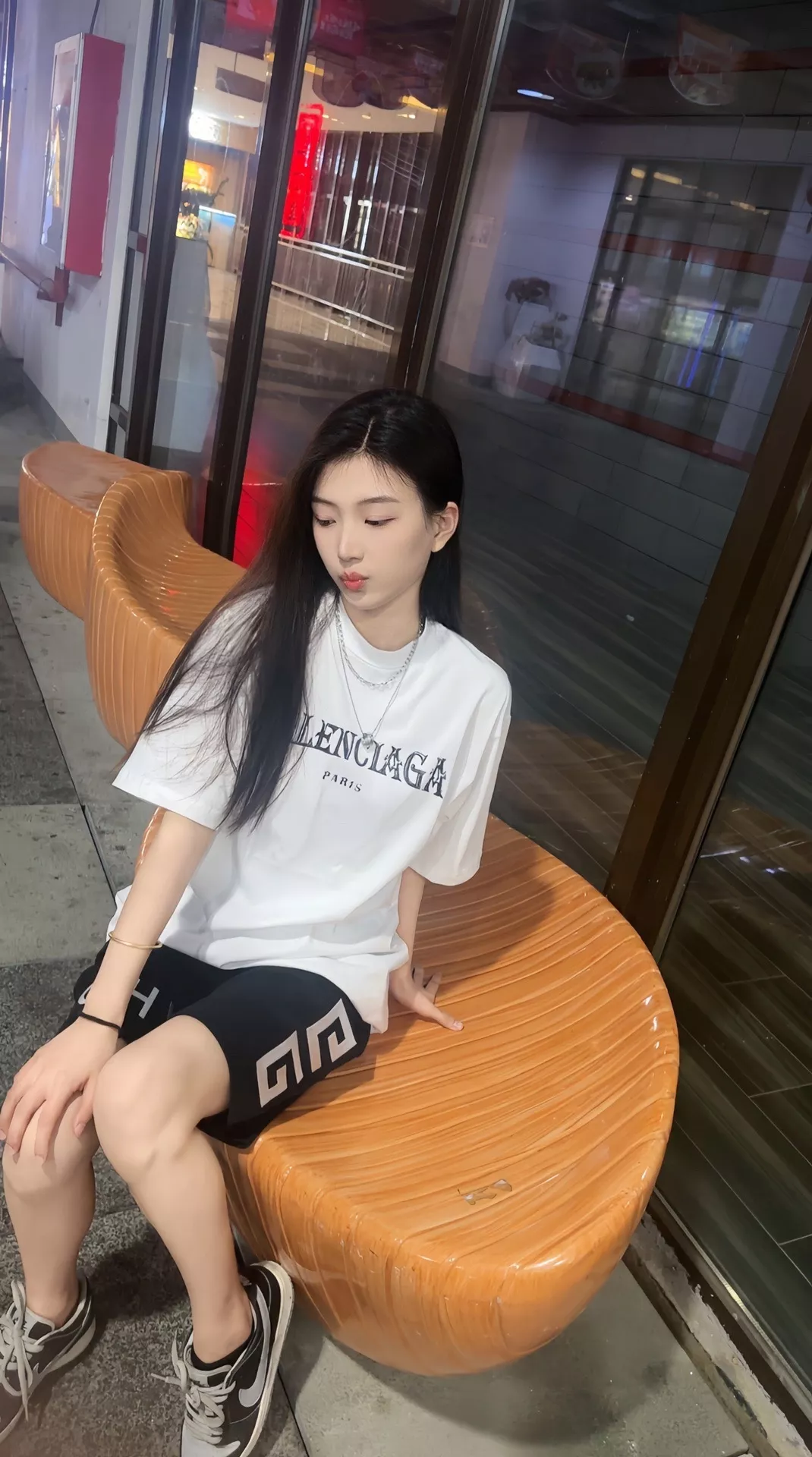 body_bd25d9a192a7c10a.webp