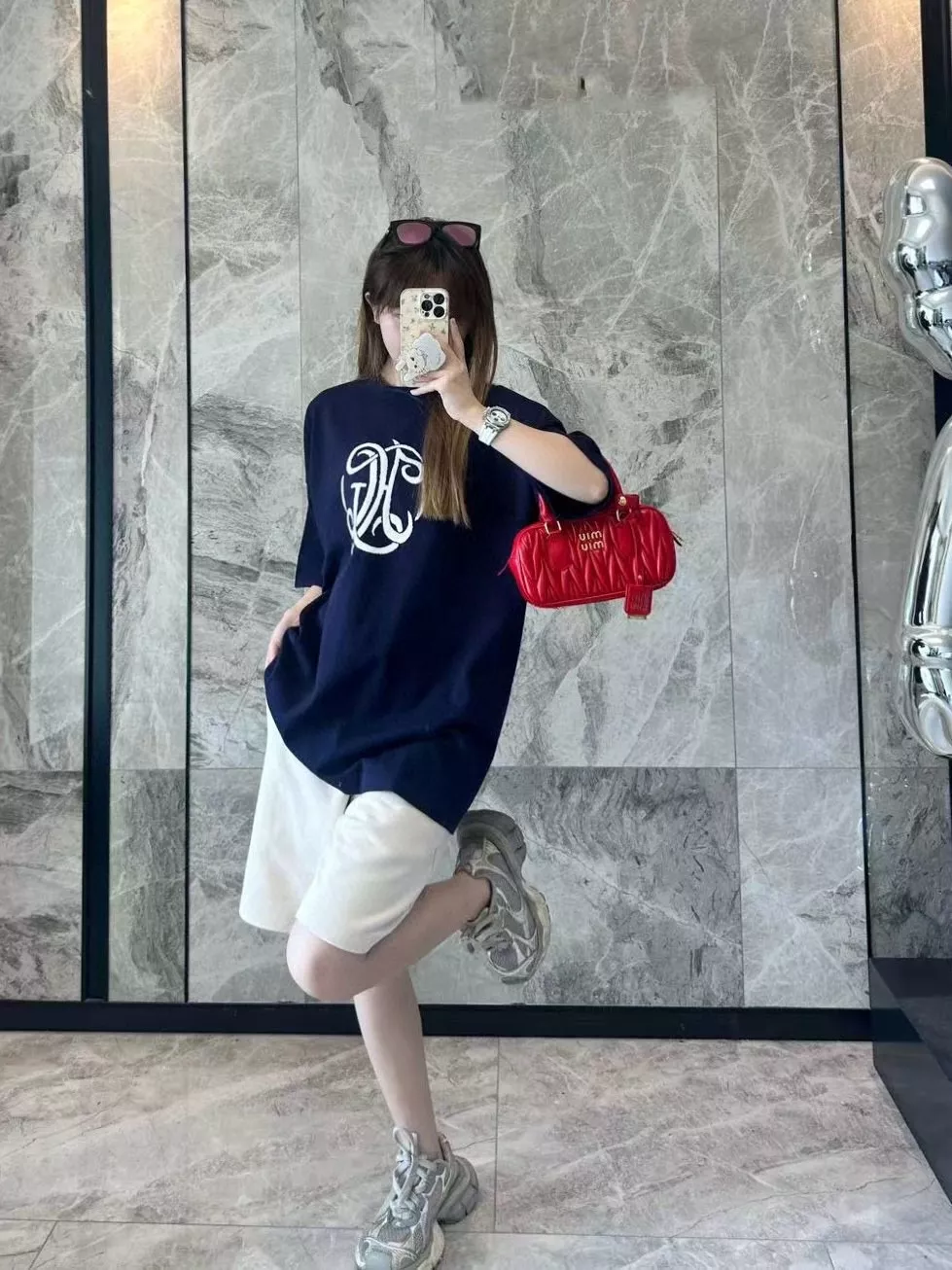 버버리 후면 체크 패치 자수 반바지 상세 이미지 13