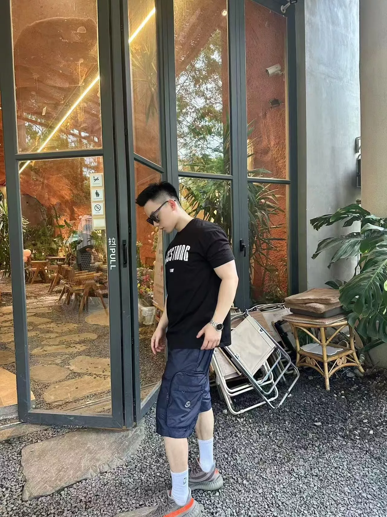 몽클레어 삼자 콜라보 수납형 나일론 쇼츠 상세 이미지 15