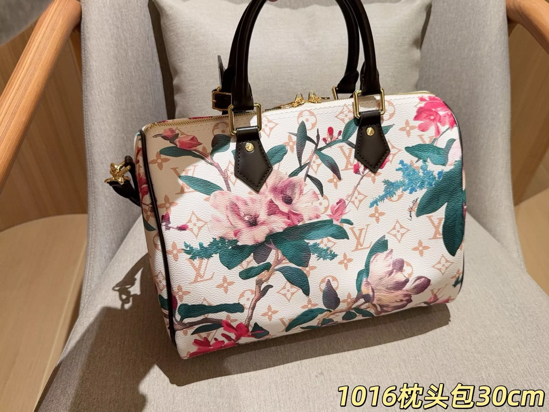 루이비통 플라워 프린트 스피디 30 백 상세 이미지 4