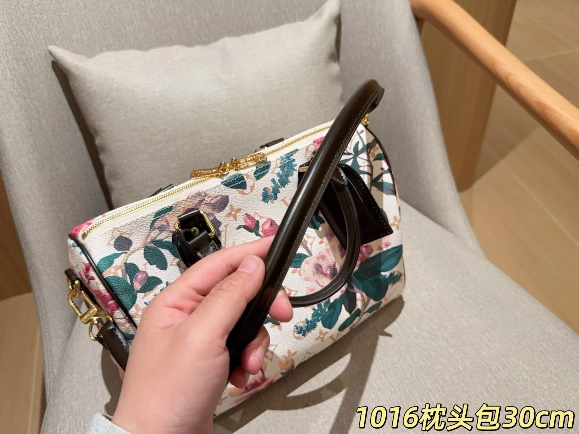 루이비통 플라워 프린트 스피디 30 백 상세 이미지 8