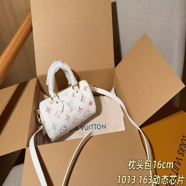 루이비통 그라데이션 모노그램 미니 필로우백