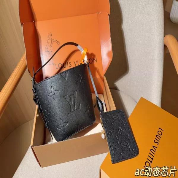 루이비통 올인 비비 엠보 버킷백