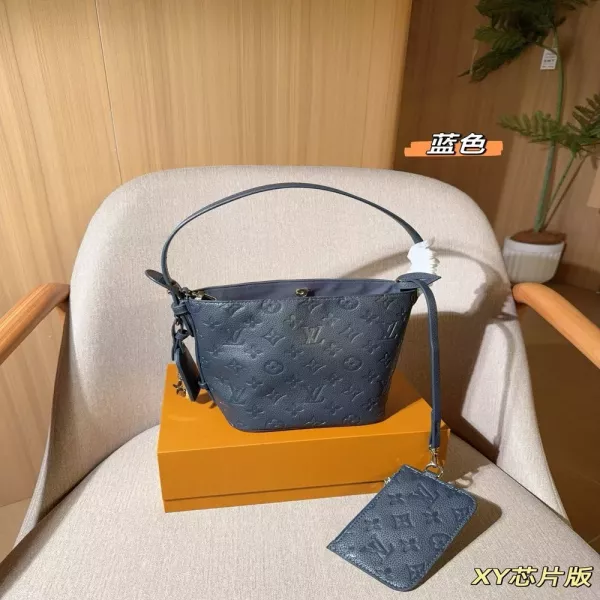 루이비통 엠보 버킷백