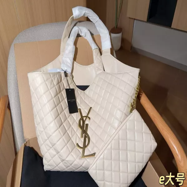 입생로랑 가비 퀼팅 쇼핑백