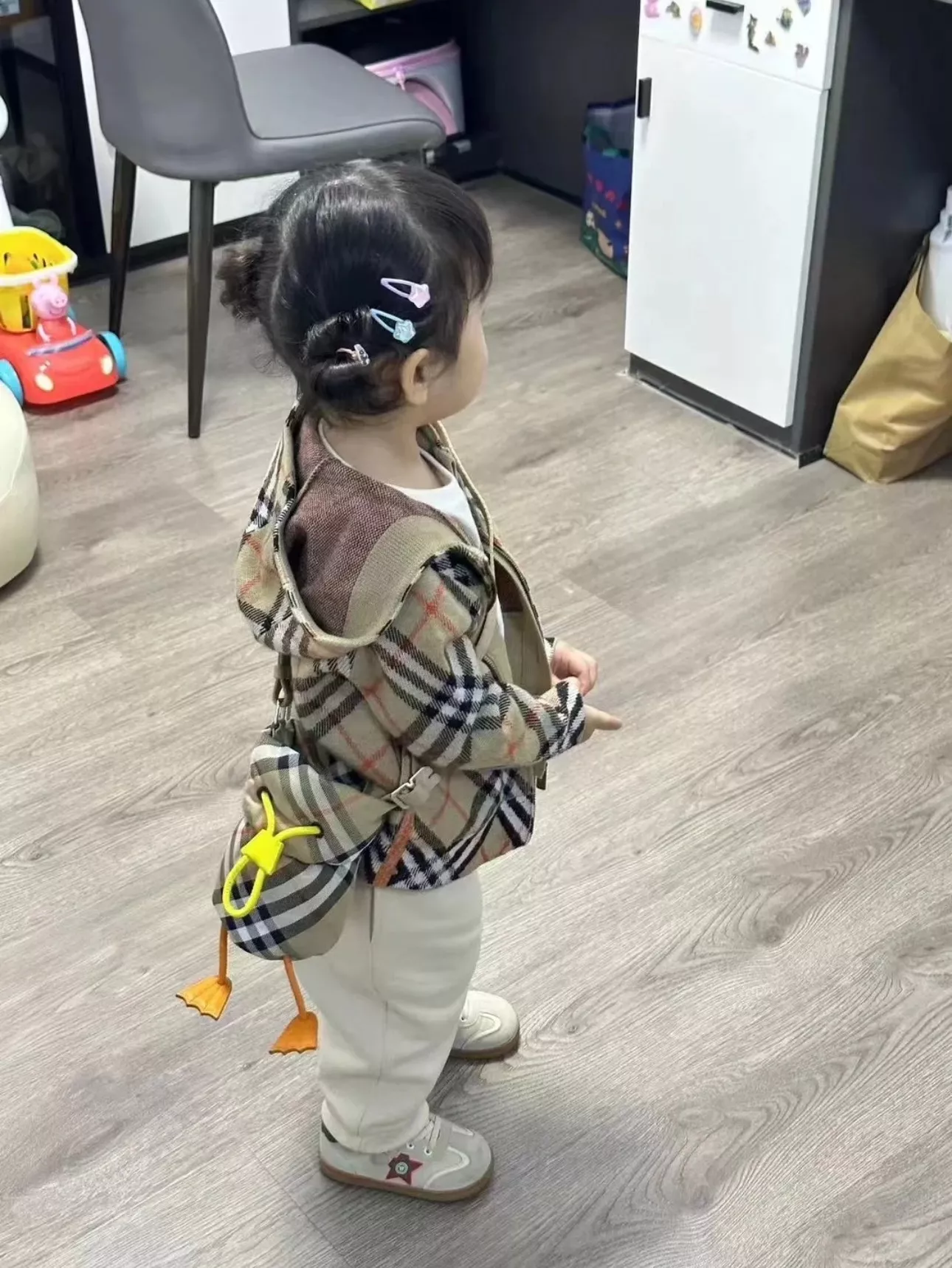 버버리 워터버드 체크 나일론 보틀백 상세 이미지 45