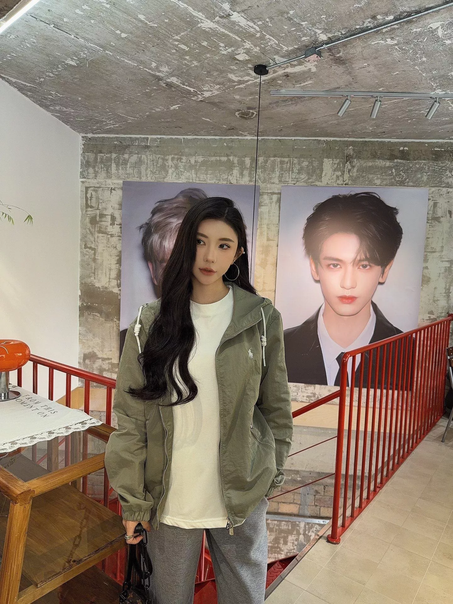 랄프로렌 자수 포니 로고 후드 재킷 상세 이미지 18