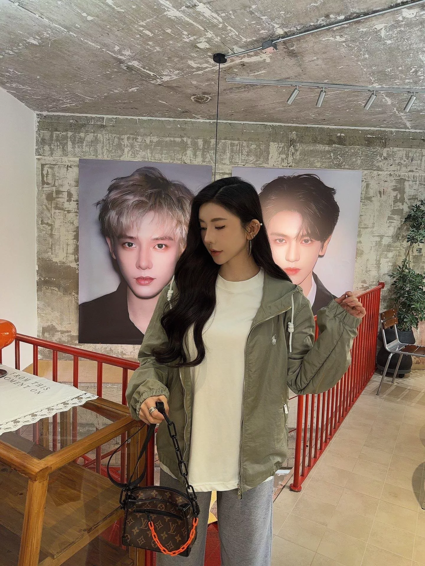 랄프로렌 자수 포니 로고 후드 재킷 상세 이미지 16