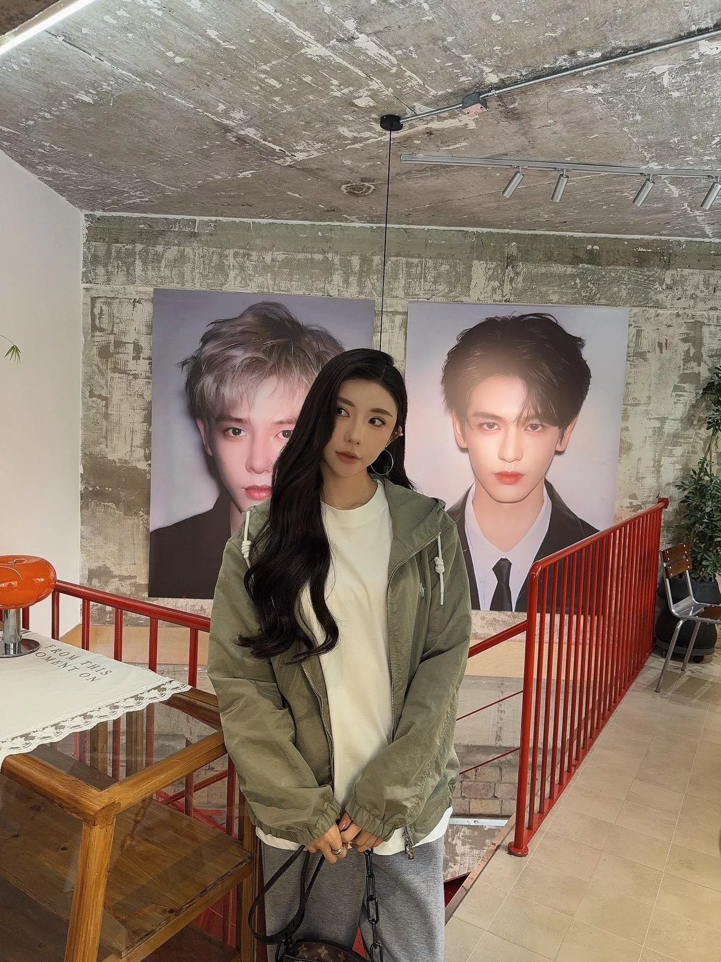 랄프로렌 자수 포니 로고 후드 재킷 상세 이미지 15
