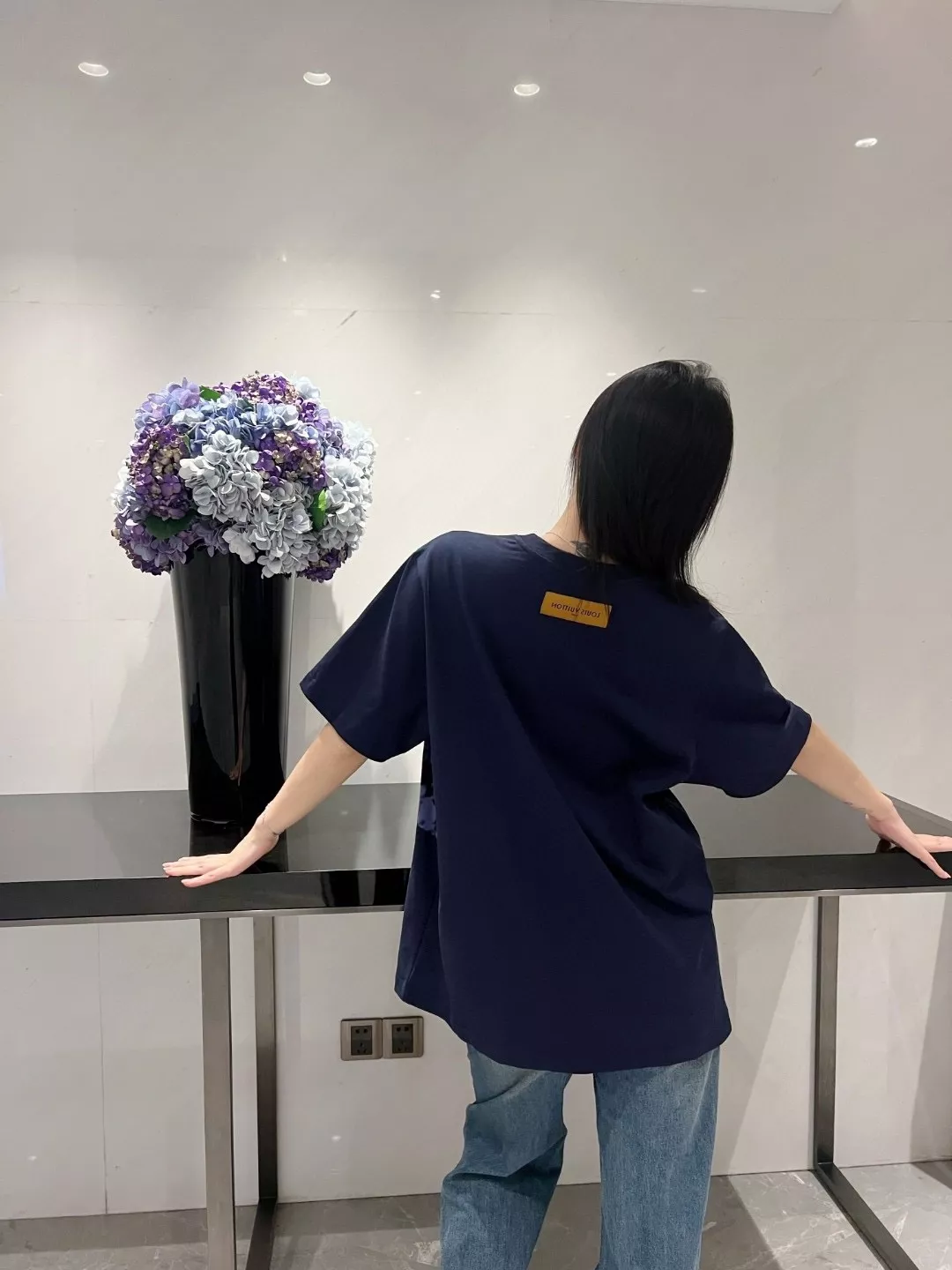 루이비통 모노그램 맵 프린트 블루 반소매 상세 이미지 13