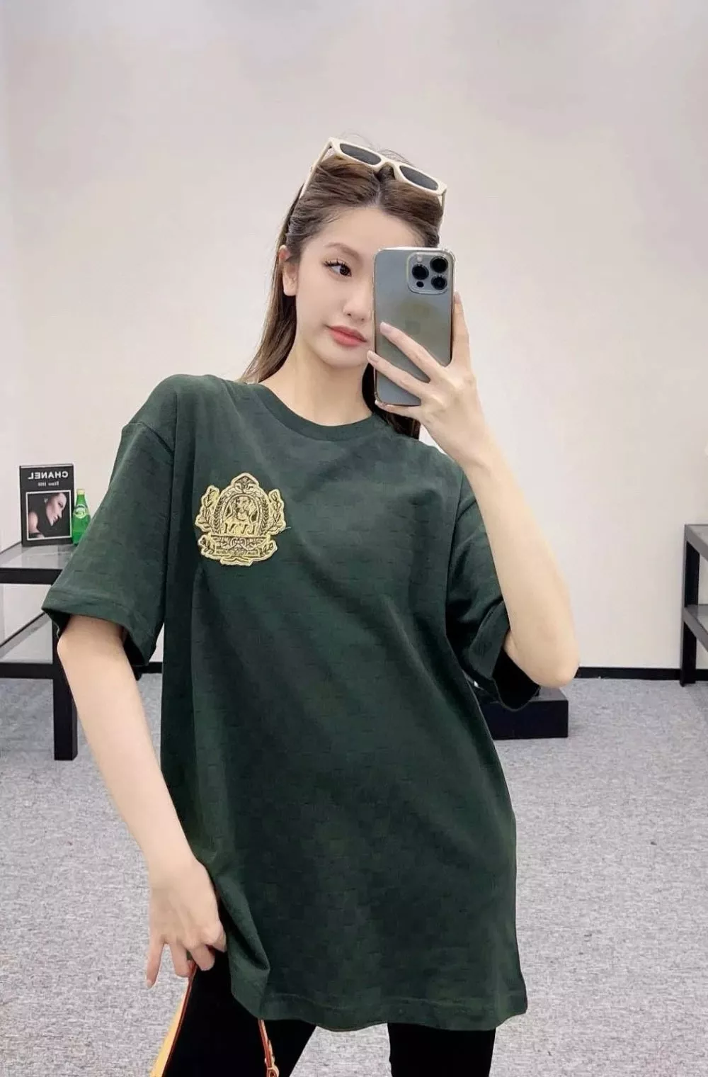 루이비통 자수 와펜 다미에 반소매 티셔츠 상세 이미지 11