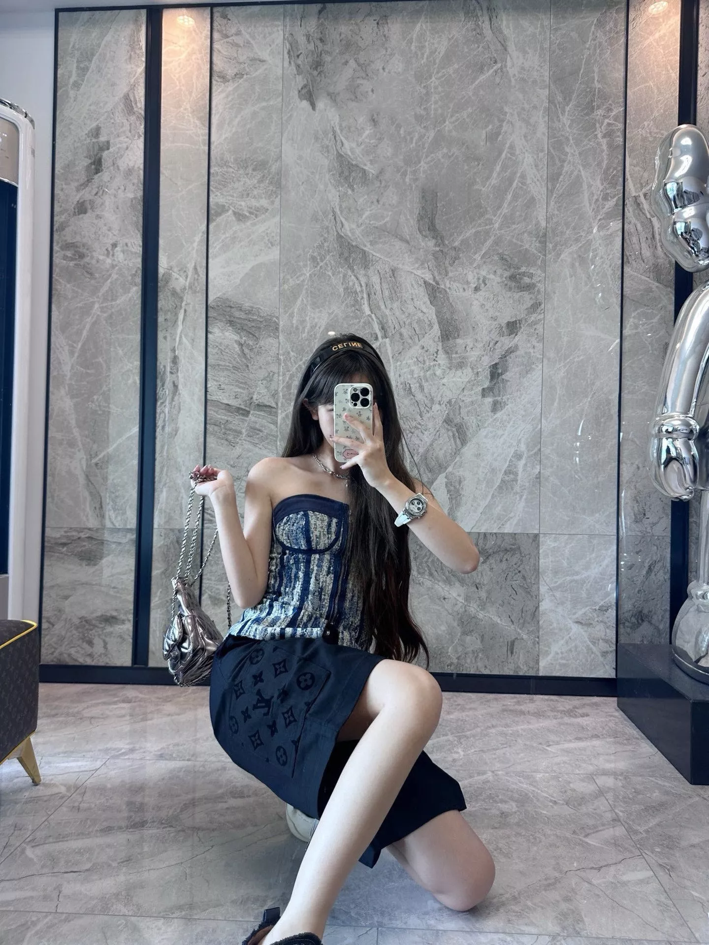 루이비통 포켓 플로킹 모노그램 패치 쇼츠 상세 이미지 17