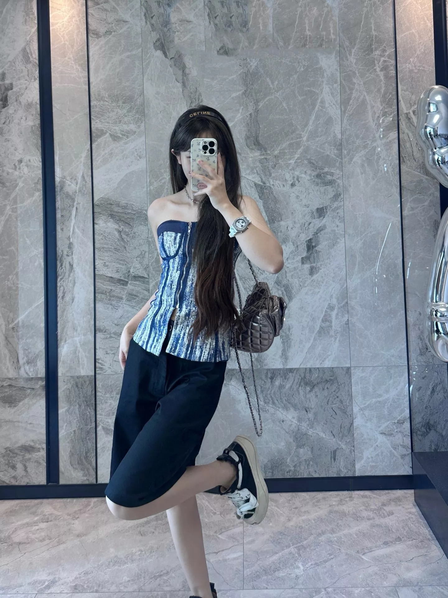 루이비통 포켓 플로킹 모노그램 패치 쇼츠 상세 이미지 15
