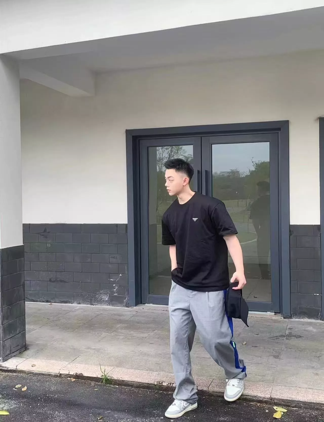 프라다 삼각 로고 반소매 티셔츠 상세 이미지 20