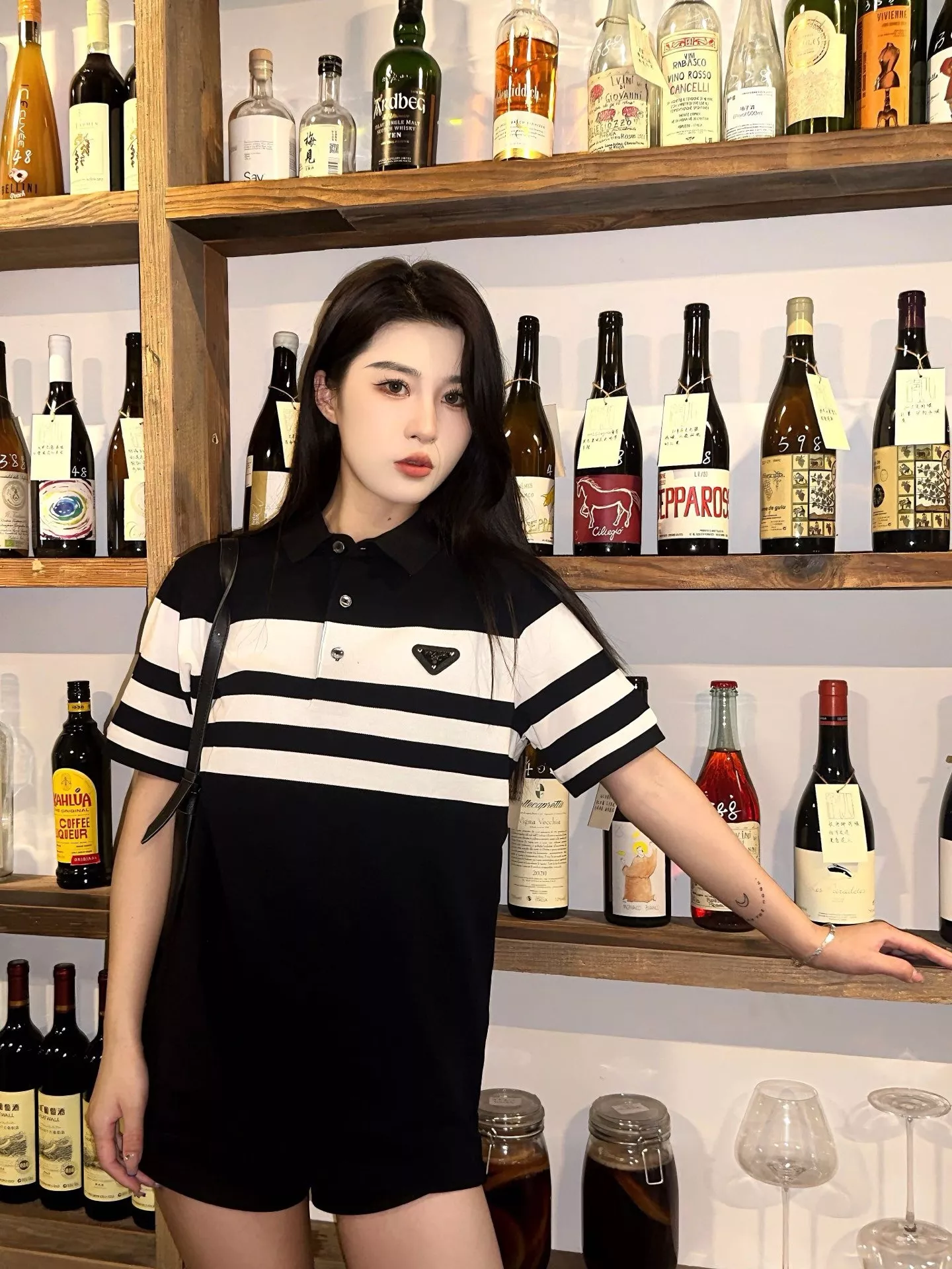 프라다 스트라이프 배색 폴로 반소매 상세 이미지 19