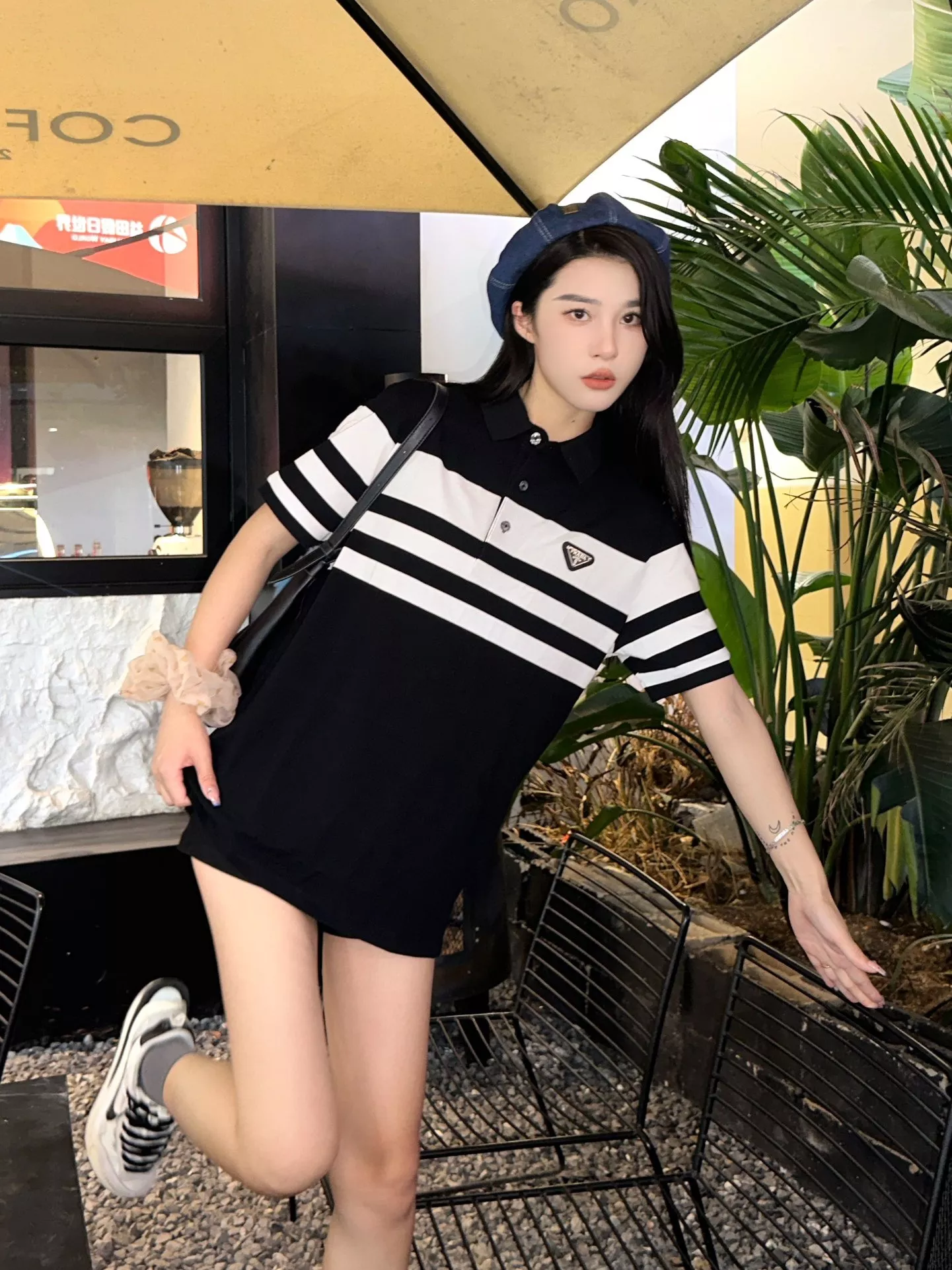 프라다 스트라이프 배색 폴로 반소매 상세 이미지 18