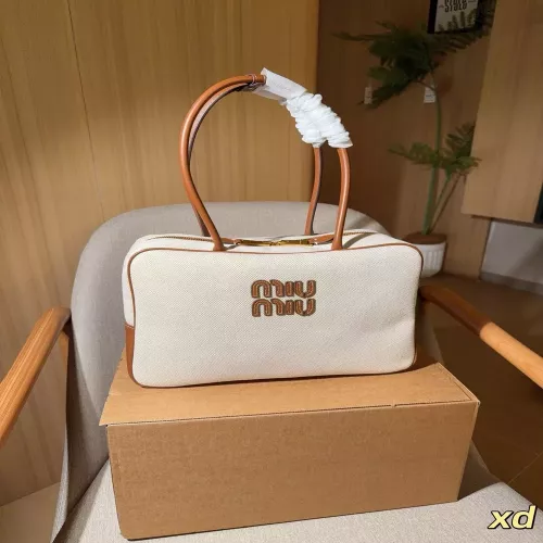 미우미우 캔버스 볼링 스타일 브리프백