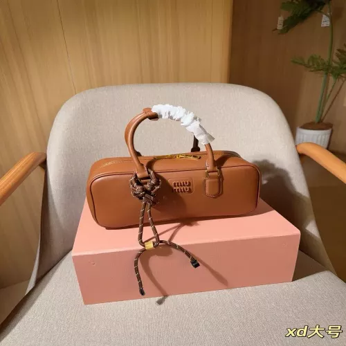 미우미우 볼링 스타일 탑핸들 숄더백