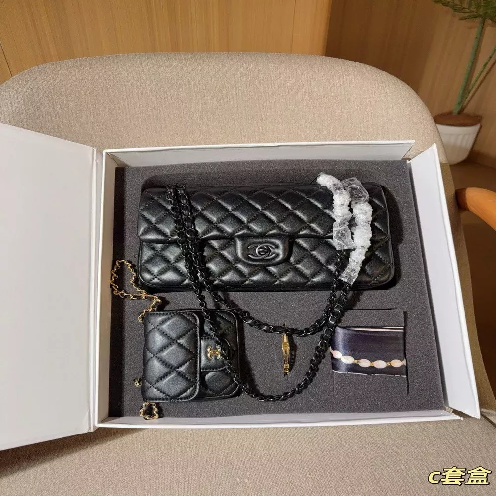 샤넬 클래식 퀼팅 체인 세트백