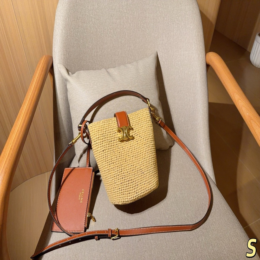 셀린느 라피아 브레이드 버킷 숄더 크로스백