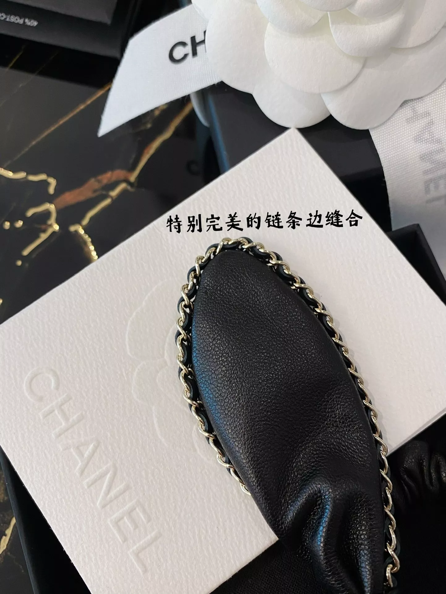 샤넬 리본 디테일 가죽 헤어 스트랩 상세 이미지 6