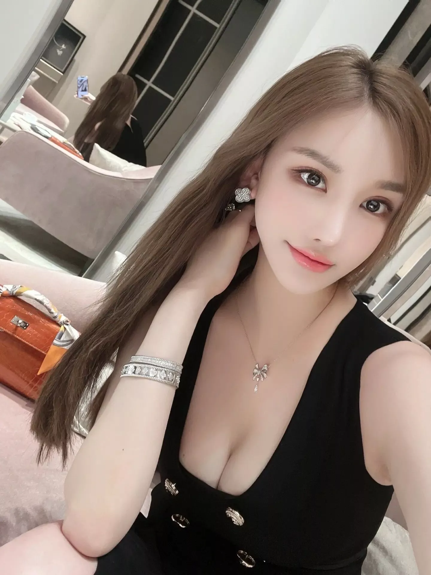 그라프 리본 물방울 드롭 장식 네크리스 상세 이미지 25
