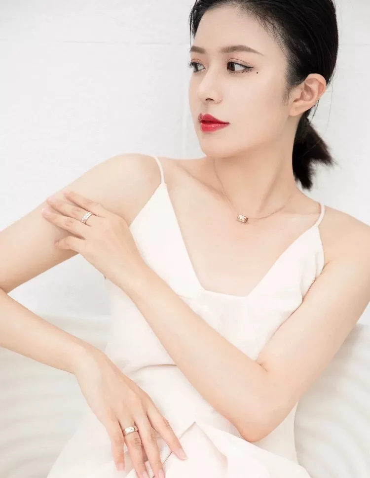 샤넬 코코 크러쉬 다이아 장식 네크리스 상세 이미지 14