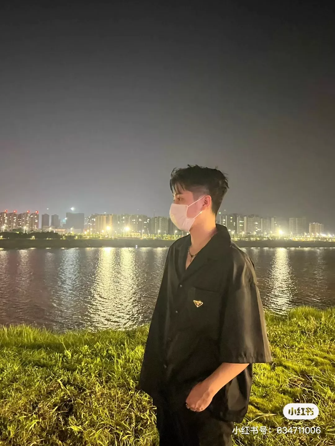 프라다 리나일론 반소매 셔츠 상세 이미지 29