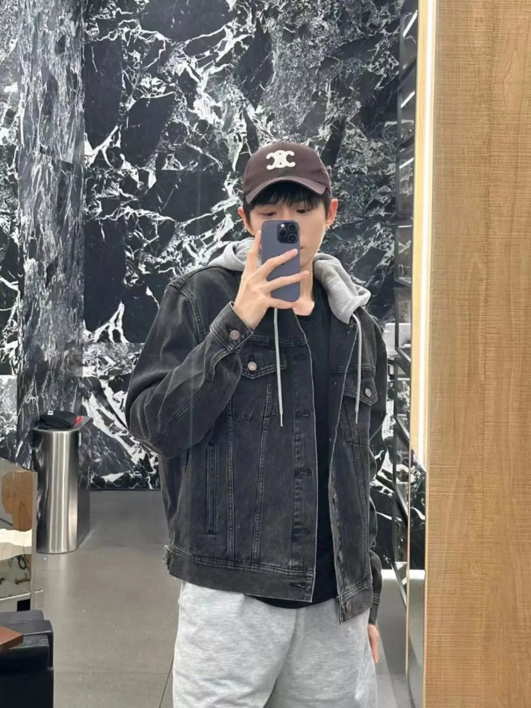 셀린느 워싱 블랙 그레이 후드 데님 재킷 상세 이미지 11