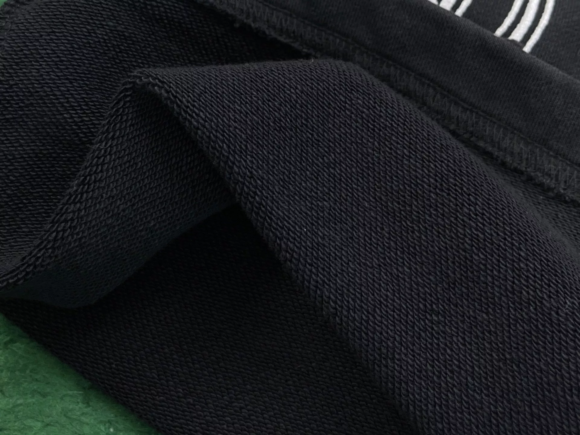 발렌시아가 커시브 로고 배기 팬츠 상세 이미지 8