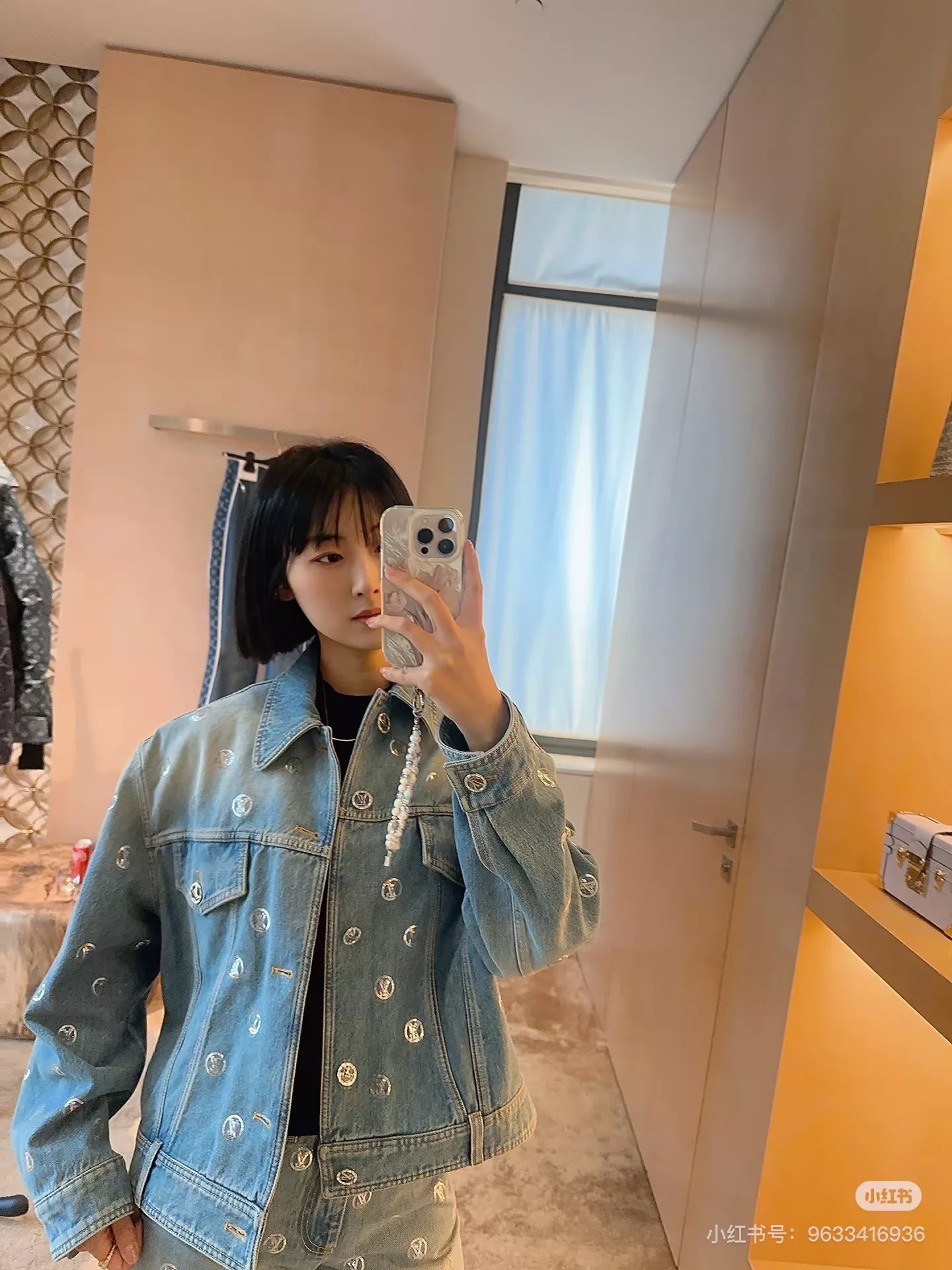 루이비통 포켓 레터링 스팽글 버튼 데님 재킷 상세 이미지 15