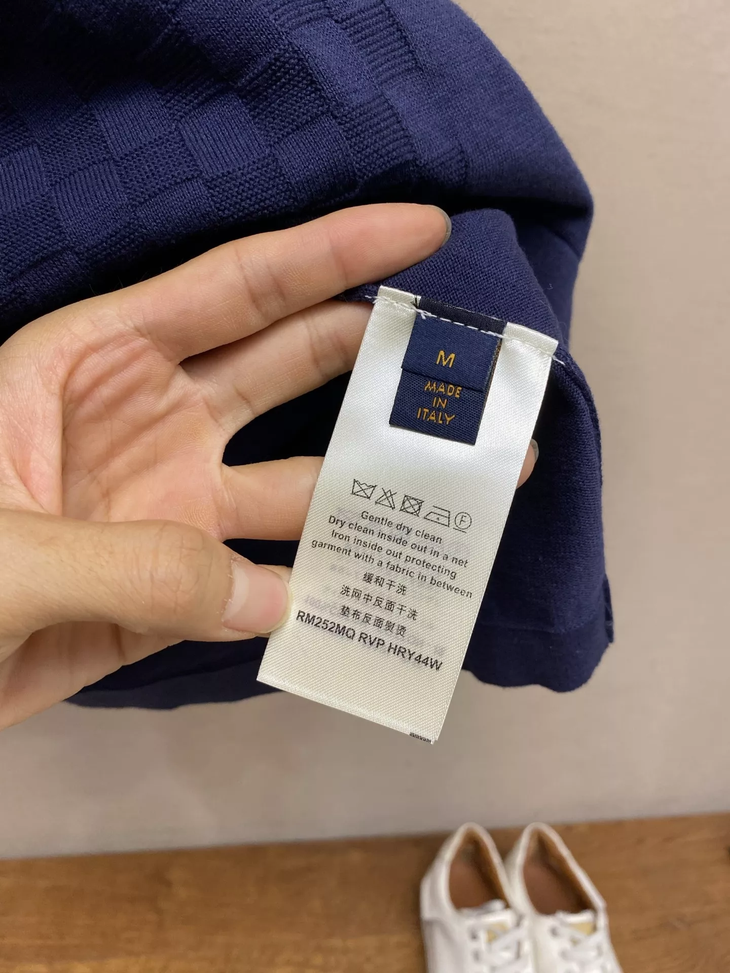 루이비통 격자 자카드 배색 니트 폴로 상세 이미지 8