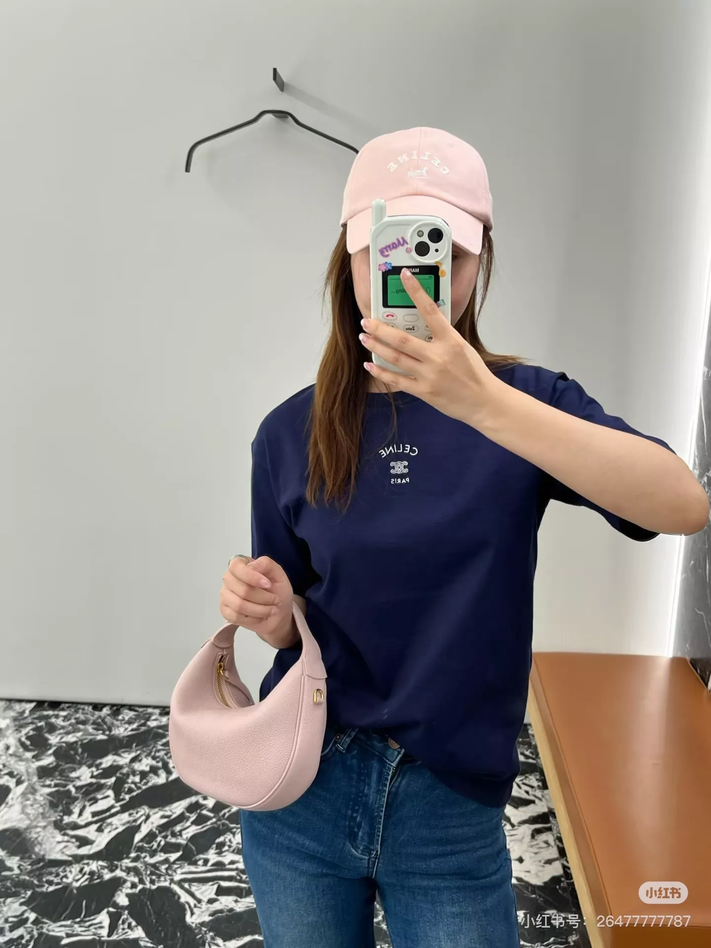 셀린느 트리옹프 자수 원형넥 코튼 반소매 티셔츠 상세 이미지 15
