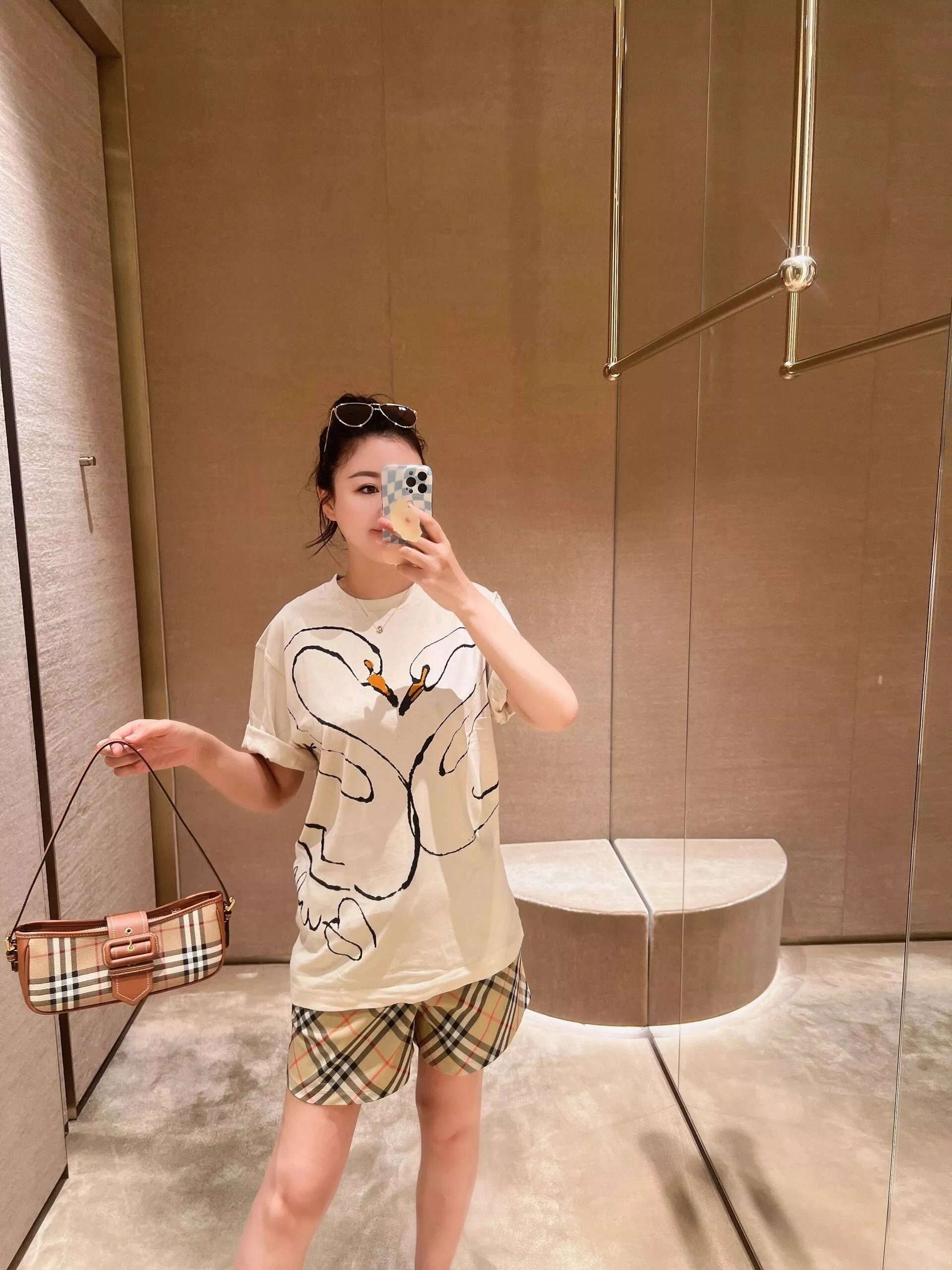 버버리 체크 패턴 실크 캐쥬얼 쇼츠 상세 이미지 10