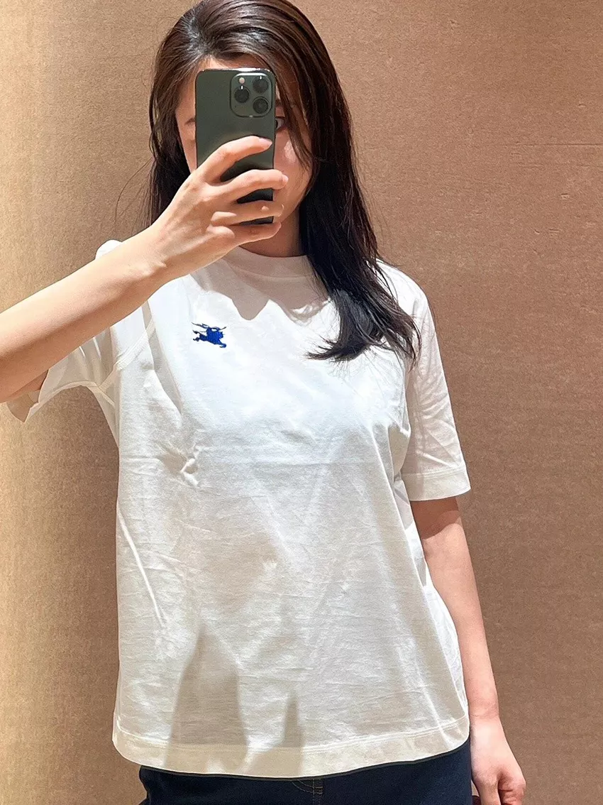 버버리 승마 기사 자수 코튼 티셔츠 상세 이미지 23