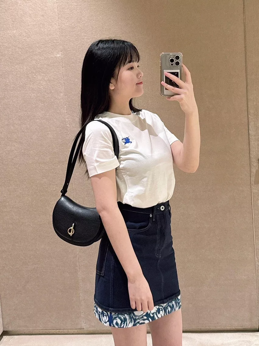버버리 승마 기사 자수 코튼 티셔츠 상세 이미지 21