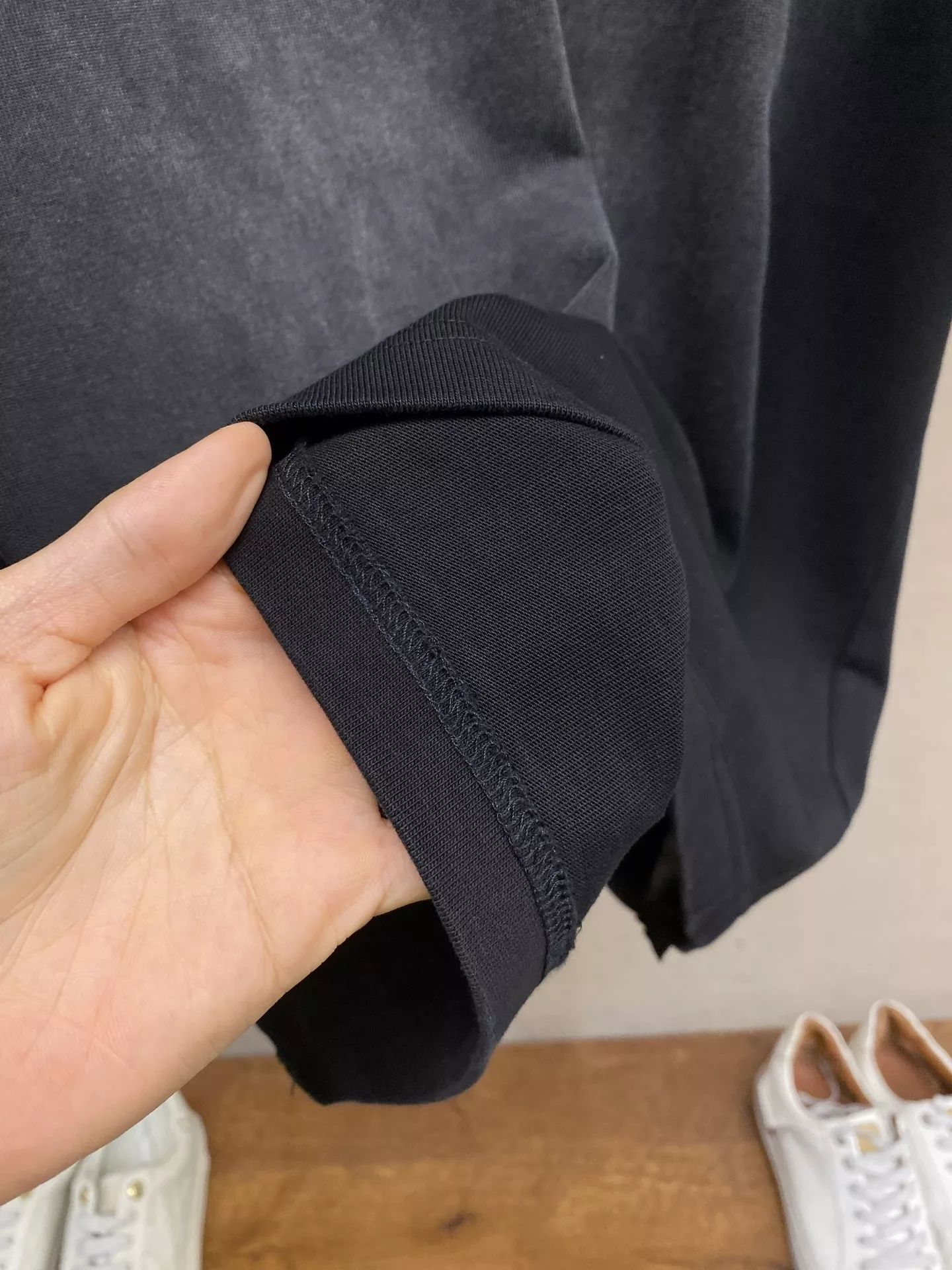 디올 블랙 드로스트링 자수 로고 팬츠 상세 이미지 15