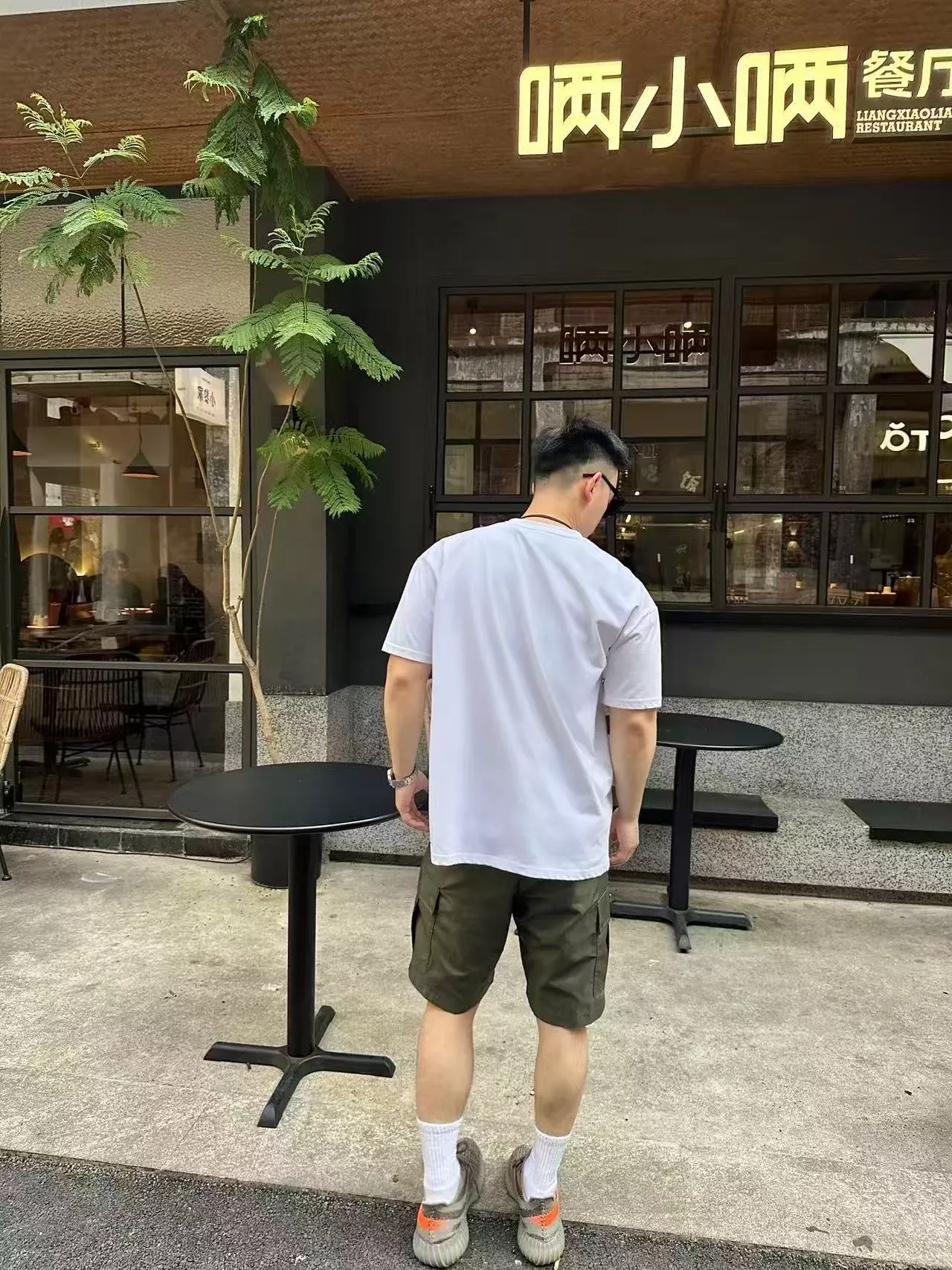 프라다 나일론 카고 쇼츠 상세 이미지 11